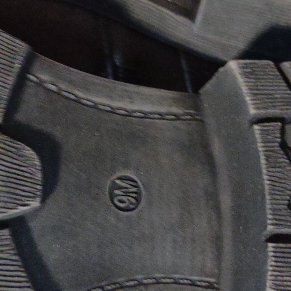 Brown suede ankle booties - Picture 6 of 6